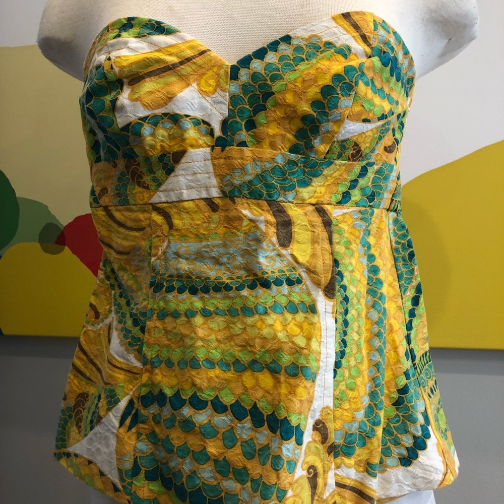 Trina Turk Geometric textured strapless top